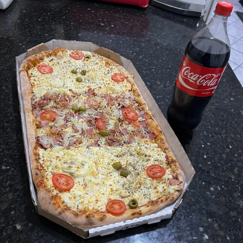 COMBO PIZZA TREM + REFRI 2L